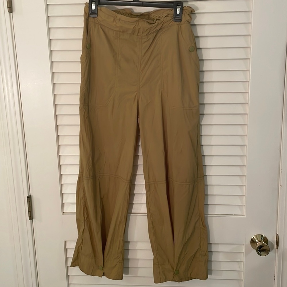 F P Movement Lightweight Nylon & Mesh Movement Snapped Parachute Pants